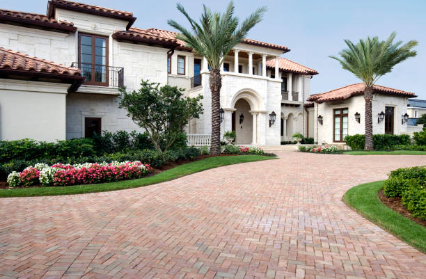 Best Driveway Paving Company  in Grand Coulee, WA